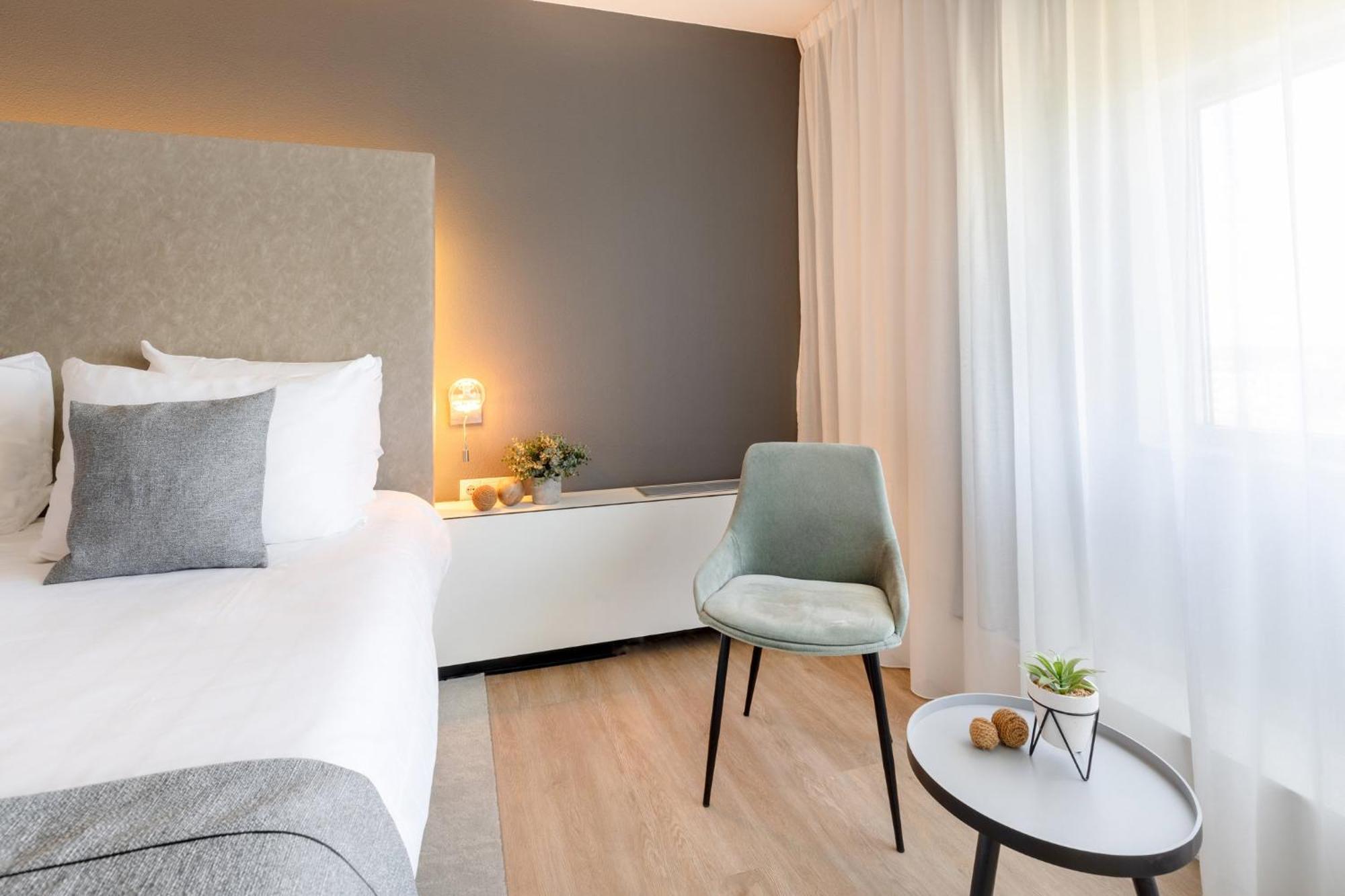 Garner Hotel Maastricht By Ihg Bagian luar foto