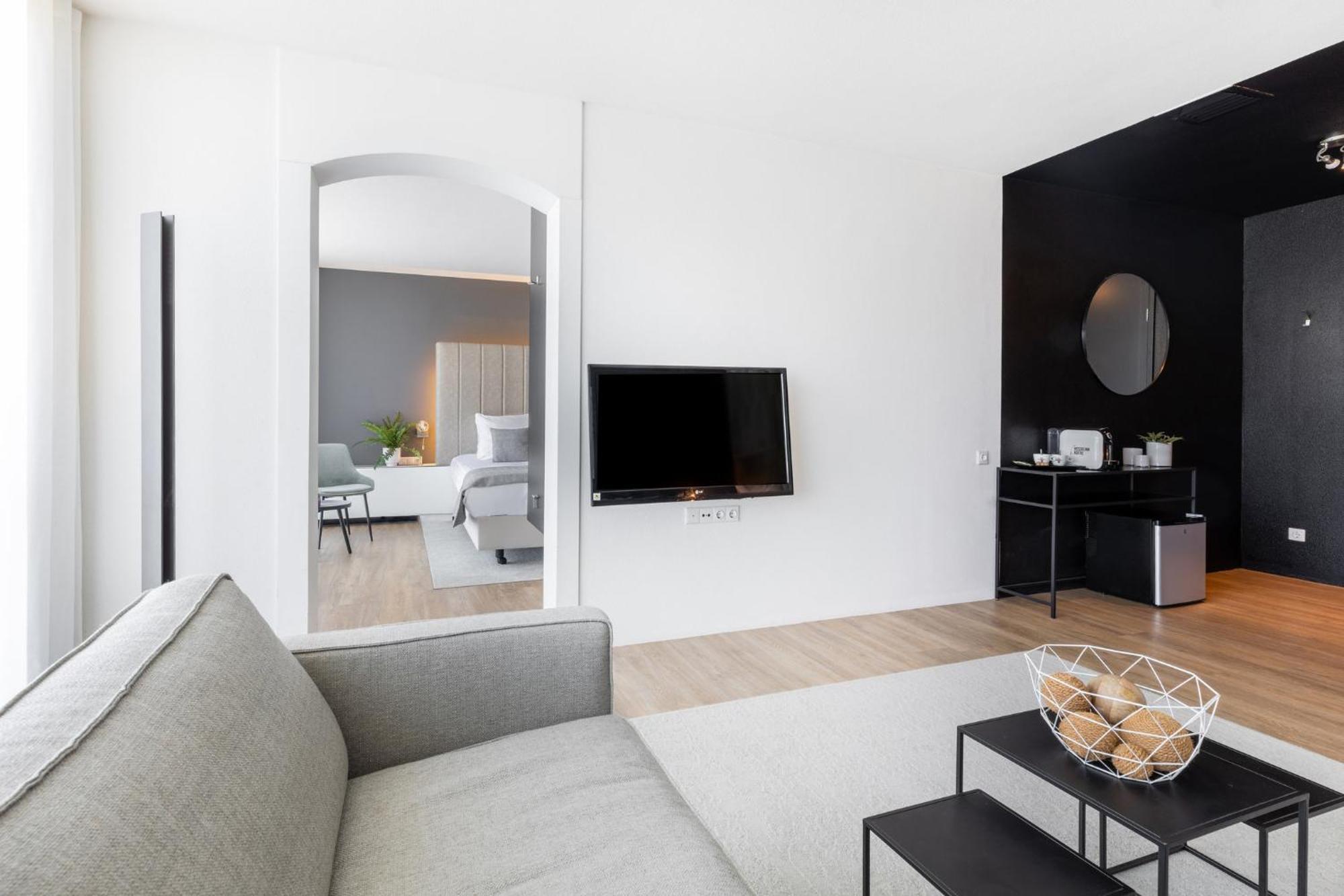 Garner Hotel Maastricht By Ihg Bagian luar foto
