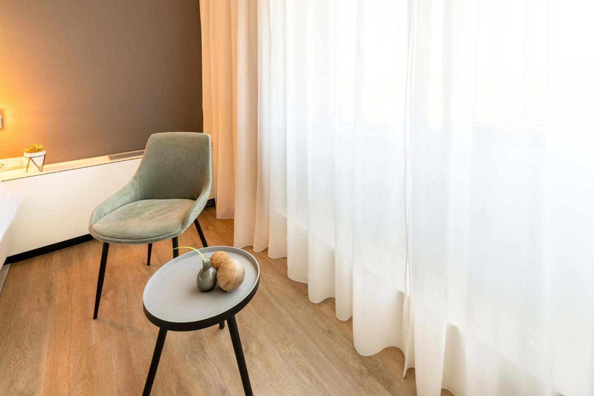 Garner Hotel Maastricht By Ihg Bagian luar foto